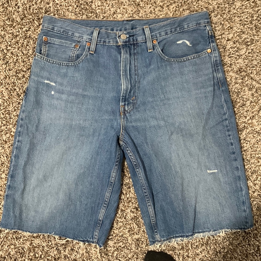BRAND NEW MENS LEVI’S SHORTS